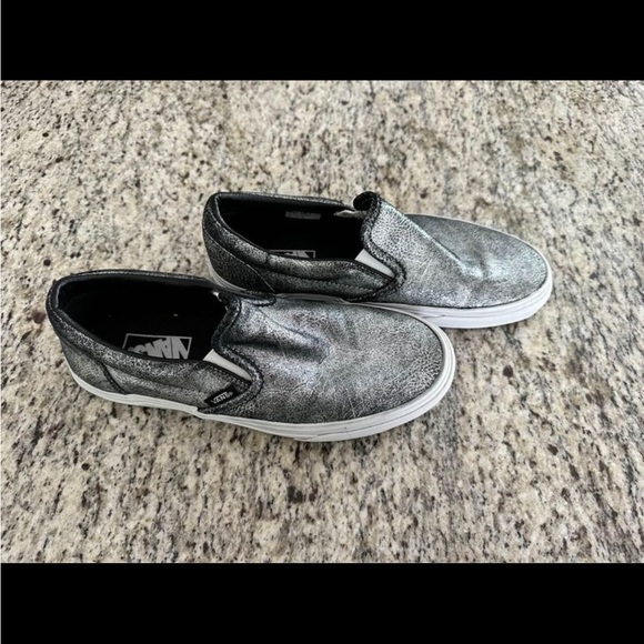 Vans - Picture 2 of 4